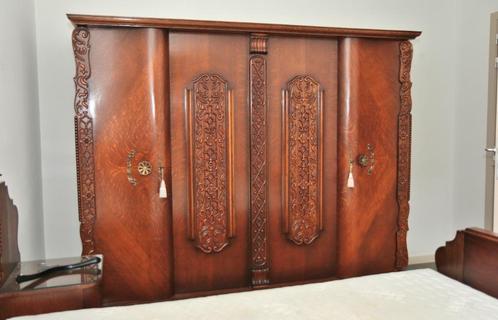 Gratis antieke slaapkamer, Huis en Inrichting, Slaapkamer | Complete slaapkamers, Gebruikt, Tweepersoons, Ophalen