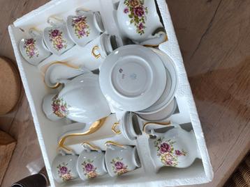 Zejecar porselein koffieservies beschikbaar voor biedingen