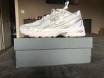 New Balance 740, Ophalen of Verzenden, Zo goed als nieuw, Wit, Sneakers