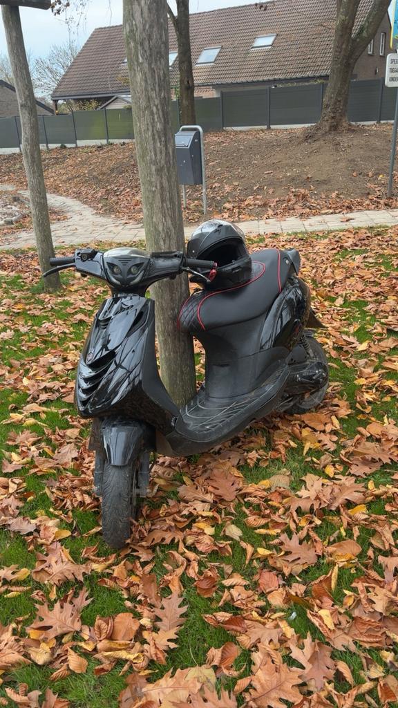 Piaggio zip 2Takt 50cc, Fietsen en Brommers, Scooters | Piaggio, Zo goed als nieuw, Zip, Klasse B (45 km/u), Tweetakt, Ophalen