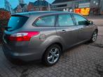 Ford focus benzine nette staat, Auto's, Focus, Euro 5, Bluetooth, Bedrijf