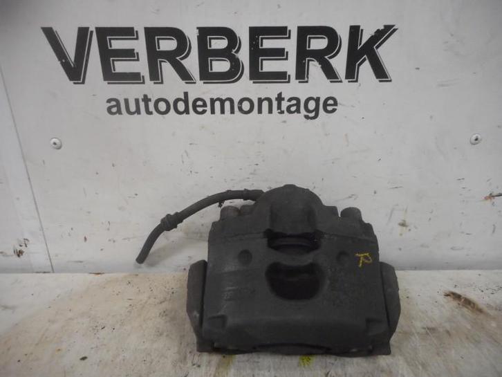 REMKLAUW RECHTS VOOR Opel Vectra C Caravan (01-2003/01-2009), Auto-onderdelen, Remmen en Aandrijving, Opel, Gebruikt