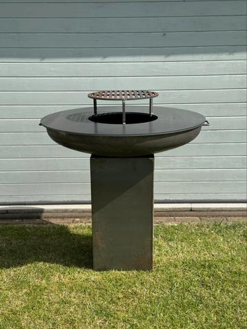 Cortenstaal BBQ plancha beschikbaar voor biedingen