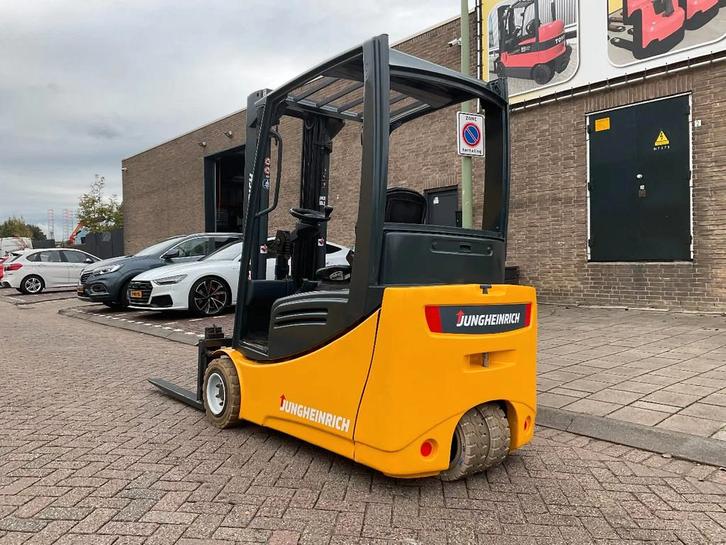 Jungheinrich EFG220 2000KG 4.80METER HEFTRUCK (bj 2013), Zakelijke goederen, Machines en Bouw | Heftrucks en Intern transport