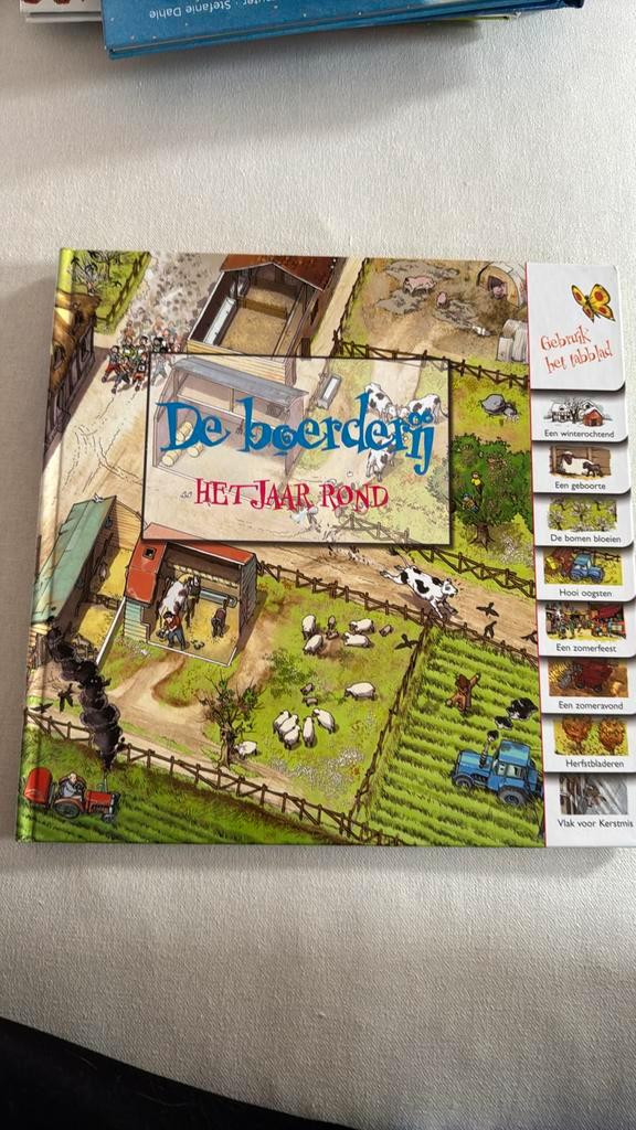 De boerderij het jaar rond, Boeken, Kinderboeken | Jeugd | onder 10 jaar, Zo goed als nieuw, Ophalen of Verzenden