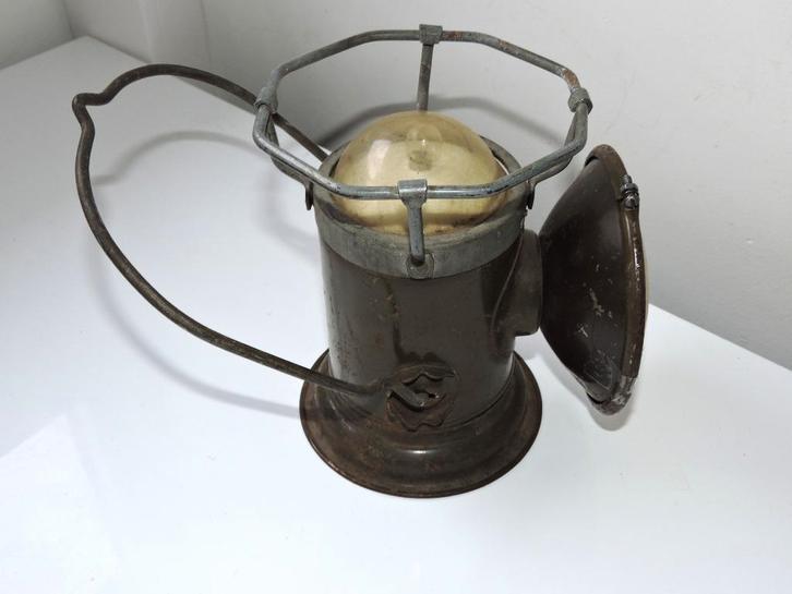 US gedateerd 1944 DELTA ELECTRIC SIGNAL CORPS MEDIC LAMP, Verzamelen, Militaria | Tweede Wereldoorlog, Overige soorten, Verzenden