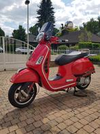 Te koop vespa gts 300ie super van 2012 met 35000km, Motoren, Particulier
