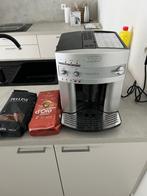 Delonghi koffiemachine + 2 x 1kg koffie, Elektronische apparatuur, Koffiezetapparaten, Ophalen, Gebruikt, Koffiemachine, Koffiebonen