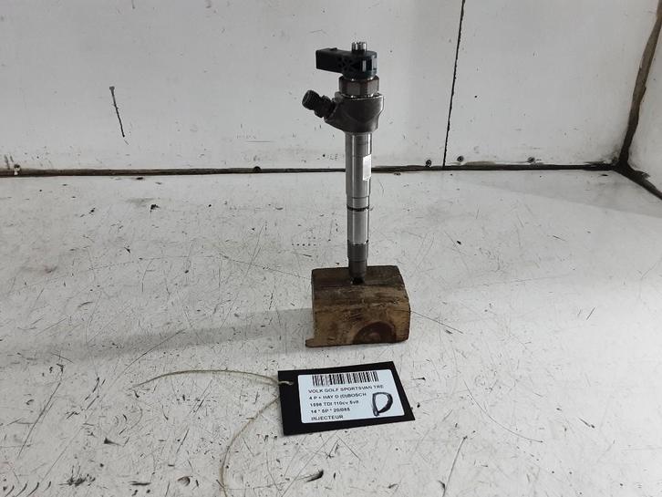 INJECTOR BRANDSTOF Golf Sportsvan (AUVS) (04L130277AD), Auto-onderdelen, Brandstofsystemen, Volkswagen, Gebruikt