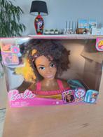 Barbie kappershoofd., Enlèvement, Barbie