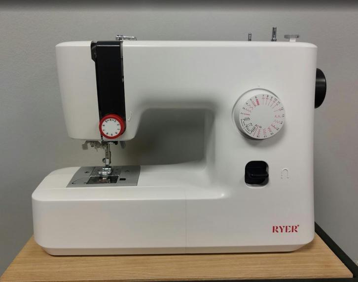 Ryer Naaimachine, Hobby en Vrije tijd, Naaimachines en Toebehoren, Zo goed als nieuw, Naaimachine, Overige merken, Verzenden