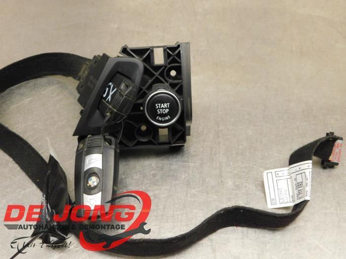 Serrure de contact + clé d'un BMW X5, Autos : Pièces & Accessoires, Autres pièces automobiles, BMW, Utilisé, 3 mois de garantie