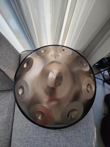 Handpan 9 noten D minor als nieuw! beschikbaar voor biedingen