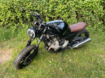 Yamaha xj600 cafe racer 95model beschikbaar voor biedingen