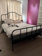 Ikea bedframe met lattebodem 180x200, Ophalen, Zo goed als nieuw