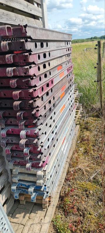 Diverse layher steigeronderdelen, info zie omschrijving beschikbaar voor biedingen