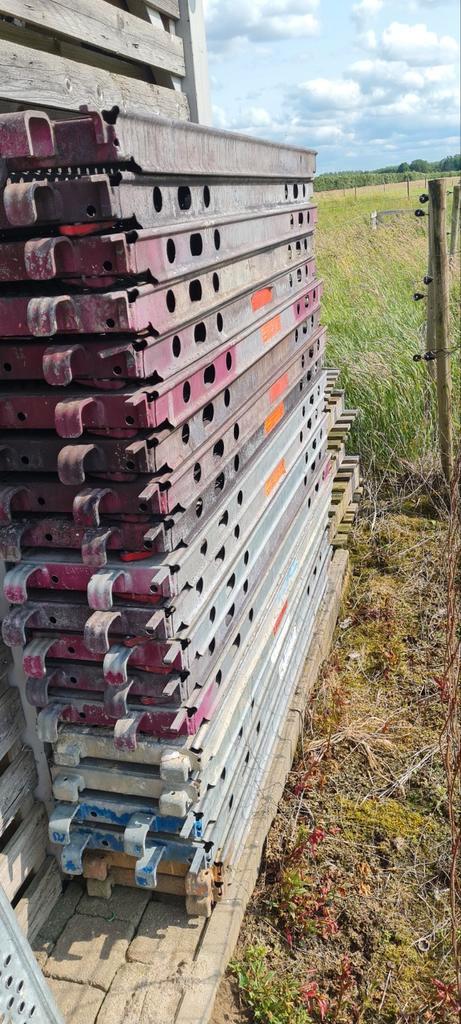 Diverse layher steigeronderdelen, info zie omschrijving, Doe-het-zelf en Bouw, Steigers, Gebruikt, Ophalen
