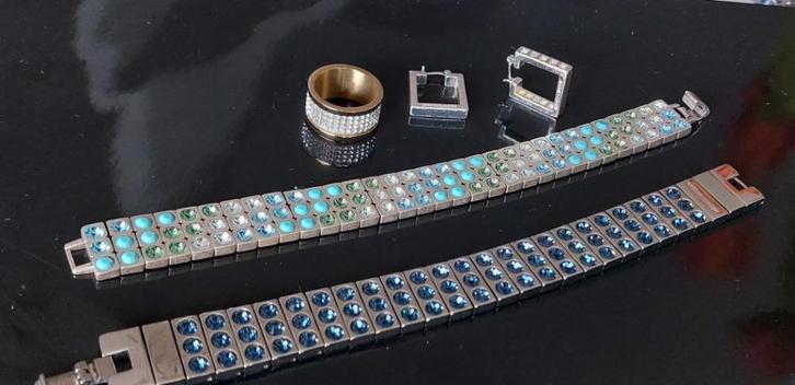 DYRBERG KERN JUWELEN set, Handtassen en Accessoires, Armbanden, Staal, Blauw, Met kristal, Ophalen of Verzenden
