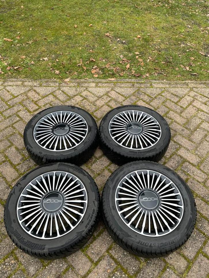 Fiat 500e diamond winterset 16”, Autos : Pièces & Accessoires, Pneus & Jantes, Pneus et Jantes, Pneus hiver, 16 pouces, 195 mm