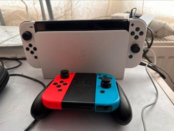 Nintendo switch OLED nieuwstaat 4 joycons Ring Fit Adventure beschikbaar voor biedingen
