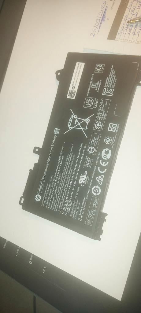 Te Koop: HP RE03XL Originele Laptop batterij nieuwstaat, Computers en Software, Accu's en Batterijen, Zo goed als nieuw, Ophalen of Verzenden