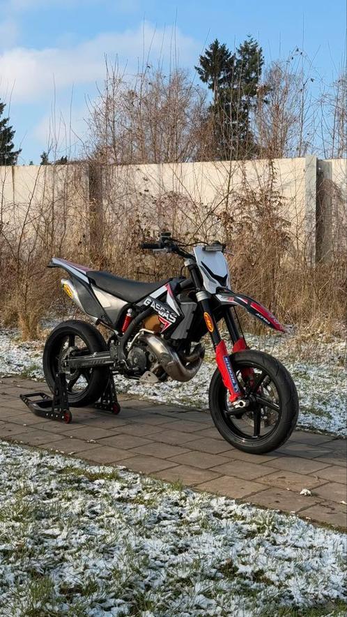 GASGAS EC300 2009 SUPERMOT/ENDURO HOMOLOGUÉ, Motoren, Overige Motoren, 11 kW of minder, 1 cilinder, Ophalen