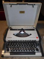 Machine à écrire Olympia Traveller de luxe, Comme neuf, Enlèvement ou Envoi