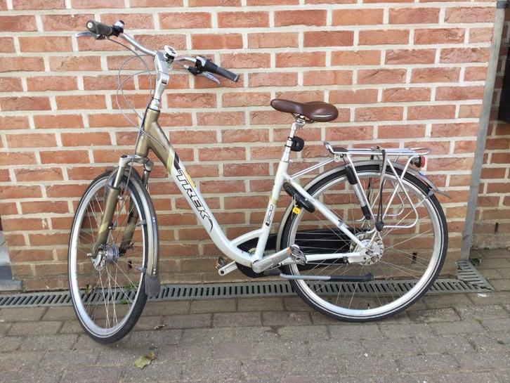 TREK damesfiets (stadsfiets), Fietsen en Brommers, Fietsen | Dames | Damesfietsen, Gebruikt, Overige merken, (Extra) lage instap