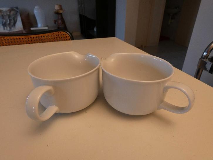 Set van 2 sausschaaltjes, Huis en Inrichting, Keuken | Servies, Gebruikt, Kom(men), Effen, Porselein, Ophalen of Verzenden