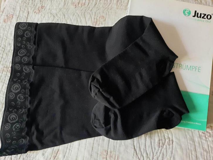 Bas de contention / bas cuisse Juzo Attractive (M), Vêtements | Femmes, Chaussettes & Bas, Neuf, Bas Stay-up, Noir, Enlèvement ou Envoi