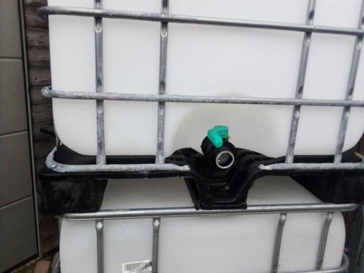 ibc container 1000l, Tuin en Terras, Regentonnen, Zo goed als nieuw, Kunststof, Met kraantje, Ophalen