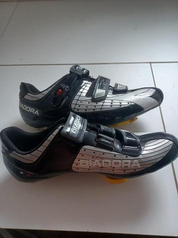 Diadora fietsschoenen beschikbaar voor biedingen