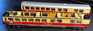 3318. 2 H0 Märklin restaurantauto.	 beschikbaar voor biedingen