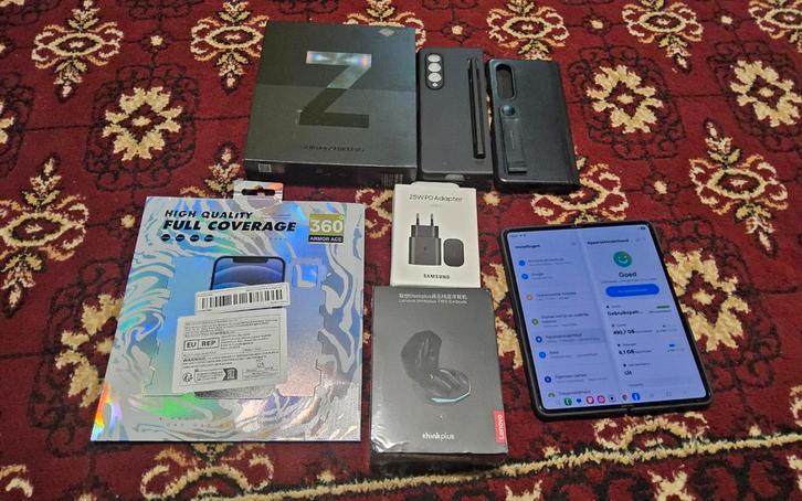 Samsung galaxy z fold 3, 512gb,
Bijna nieuw
Met accessoires, Telecommunicatie, Mobiele telefoons | Samsung, Galaxy Z Fold, Ophalen of Verzenden