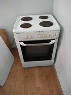 Kookplaat + Fornuis Beko, Elektronische apparatuur, Kookplaten, Ophalen, Gebruikt, Elektrisch, 4 kookzones