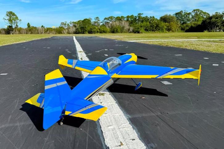 Extreme Flight Edge 540 – 67” Blue/Yellow, Hobby en Vrije tijd, Modelbouw | Radiografisch | Vliegtuigen, Nieuw, Elektro, RTF (Ready to Fly)