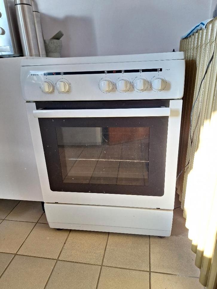 Elektrische oven met nieuwe keramische kookplaat, Elektronische apparatuur, Ovens, Gebruikt, Vrijstaand, Oven met grill, 60 cm of meer