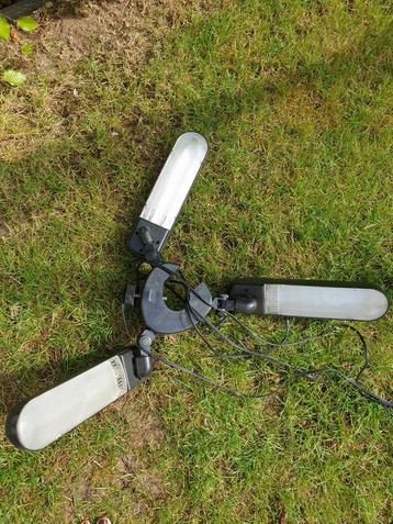 Verlichting voor aan een parasol beschikbaar voor biedingen