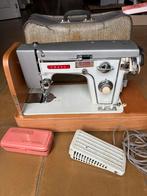Retro Naaimachine, Hobby en Vrije tijd, Ophalen, Zo goed als nieuw, Naaimachine