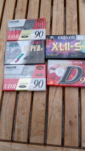 Gloednieuwe originele audiotape beschikbaar voor biedingen