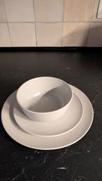 Set borden, kommen en tassen te koop. 46 stukjes, Verzamelen, Ophalen of Verzenden, Gebruikt, Overige materialen, Bord of Schaal