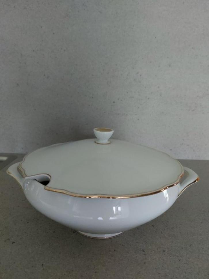 Volledig eetservies, Huis en Inrichting, Keuken | Servies, Zo goed als nieuw, Compleet servies, Porselein, Ophalen