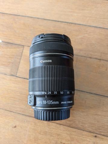 Canon EF-S 18-135mm f/3.5-5.6 IS STM beschikbaar voor biedingen