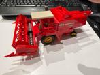 Britains MASSEY-FERGUSON COMBINE HARVESTER, Hobby en Vrije tijd, Modelauto's | 1:32, Ophalen of Verzenden, Zo goed als nieuw, Britains