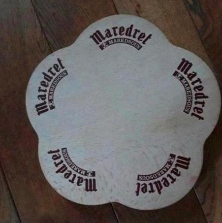 Maredsous houten schotel. Bekijk foto's...  Verzending mog, Verzamelen, Biermerken, Zo goed als nieuw, Duvel, Ophalen of Verzenden