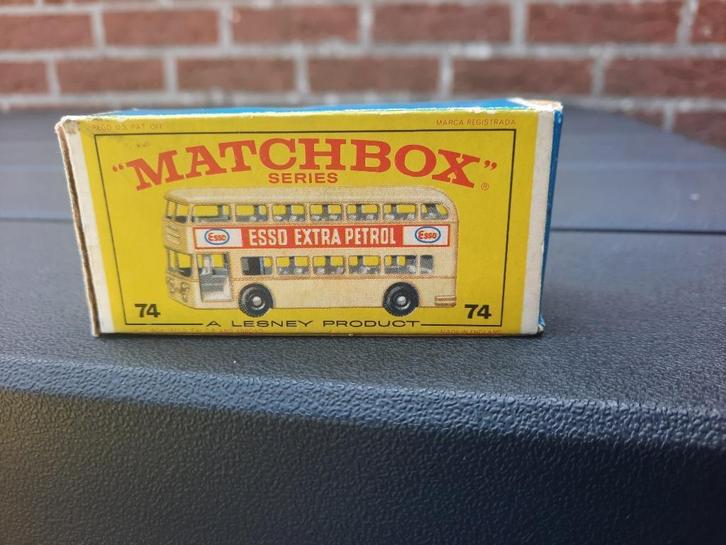 Matchbox: Doosje nr 74 Daimler bus, Hobby en Vrije tijd, Modelauto's | 1:43, Gebruikt, Overige typen, Matchbox, Ophalen of Verzenden