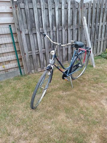 Damesfiets  beschikbaar voor biedingen