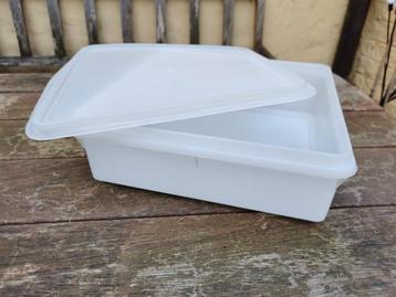 Vintage vierkante Tupperware bewaardoos 22cm.  beschikbaar voor biedingen