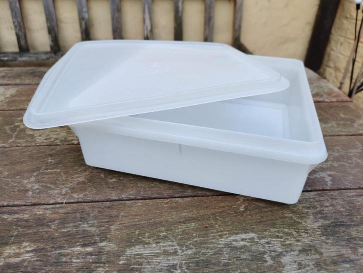 Vintage vierkante Tupperware bewaardoos 22cm., Huis en Inrichting, Keuken | Tupperware, Gebruikt, Overige typen, Wit, Ophalen of Verzenden