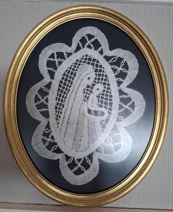 Brugse kant - madonna met kind beschikbaar voor biedingen